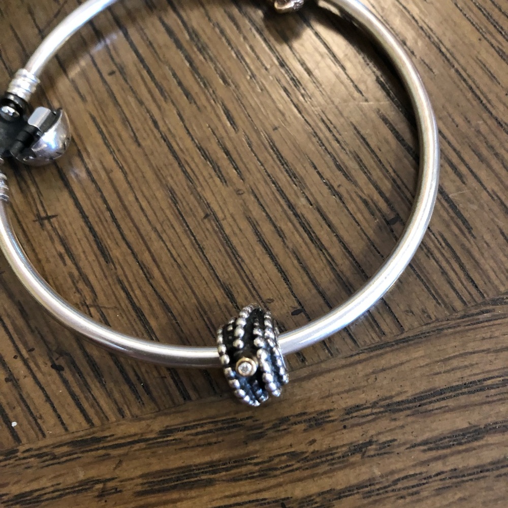 Pandora authentic bead